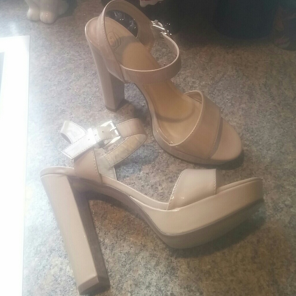 Cute sandals 🍄